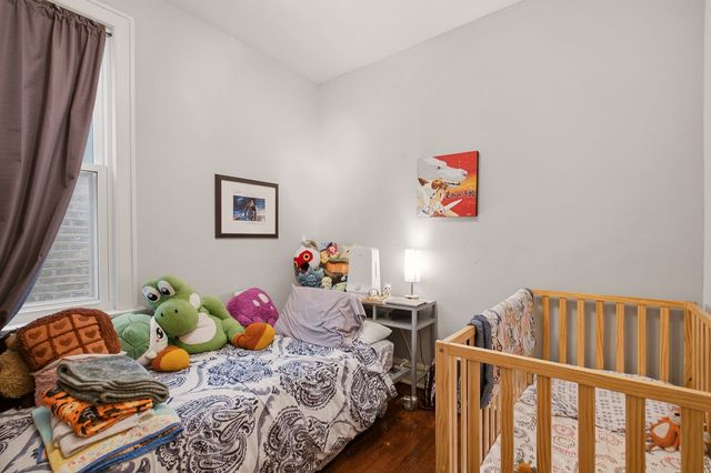 4934 S Kedvale Avenue, Chicago, IL 60632