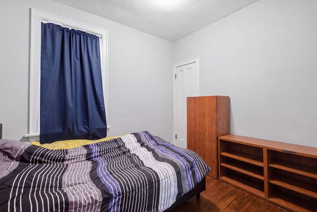 4934 S Kedvale Avenue, Chicago, IL 60632