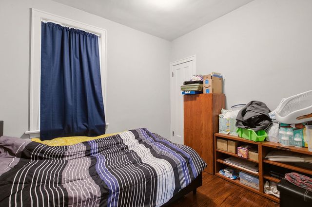 4934 S Kedvale Avenue, Chicago, IL 60632