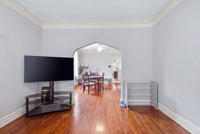 4934 S Kedvale Avenue, Chicago, IL 60632