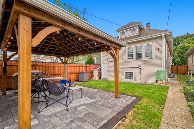 4934 S Kedvale Avenue, Chicago, IL 60632