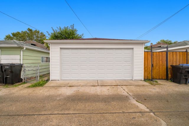 4934 S Kedvale Avenue, Chicago, IL 60632