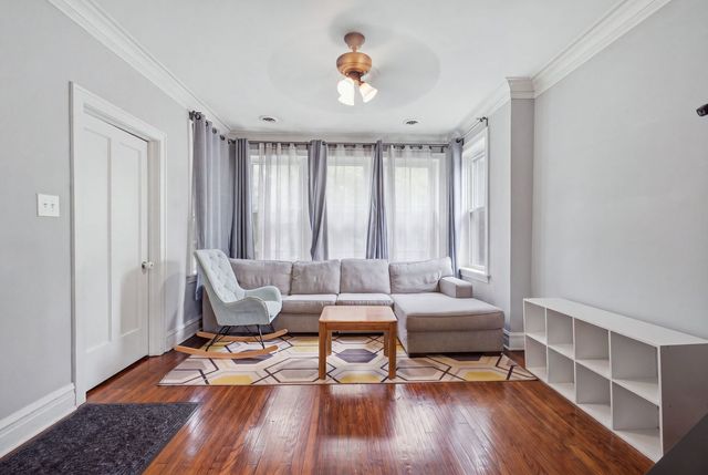 4934 S Kedvale Avenue, Chicago, IL 60632