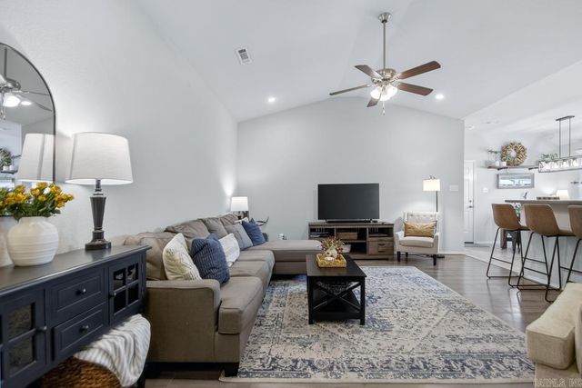 6445 Amalie Drive, Alexander, AR 72002