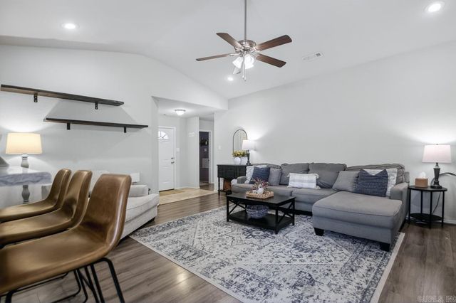 6445 Amalie Drive, Alexander, AR 72002