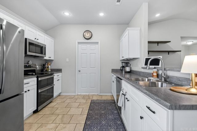 6445 Amalie Drive, Alexander, AR 72002