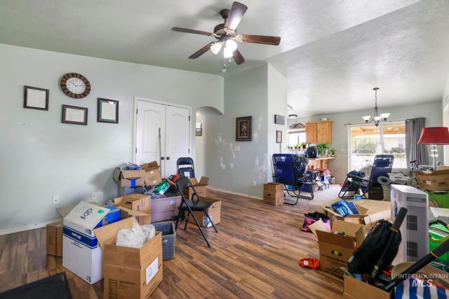 228 E Ave D, Jerome, ID 83338