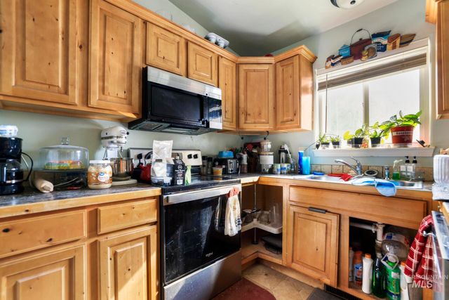 228 E Ave D, Jerome, ID 83338