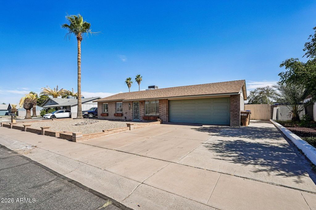 Image 30 of property listing at 7109 W IRONWOOD Drive, Peoria, AZ 85345