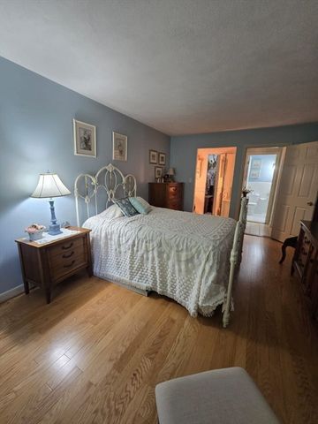 276 Albion Street 22, Wakefield, MA 01880