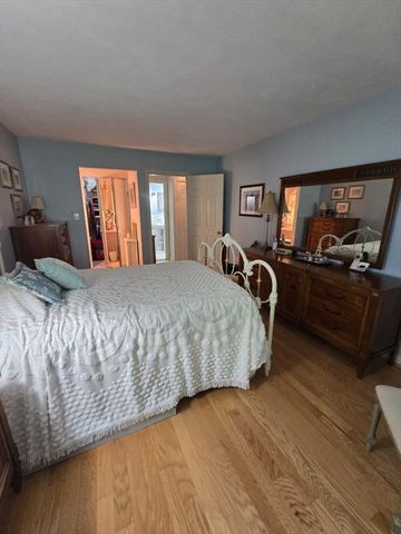 276 Albion Street 22, Wakefield, MA 01880