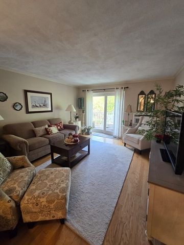 276 Albion Street 22, Wakefield, MA 01880