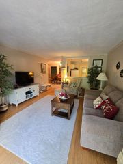 276 Albion Street 22, Wakefield, MA 01880