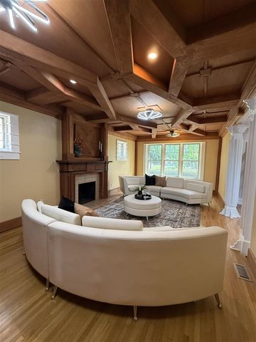 1646 W Chicago Boulevard, Detroit, MI 48206