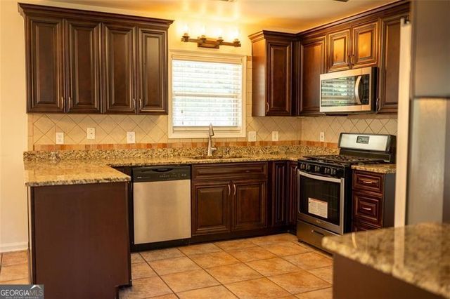 436 TWO IRON Trail, Kennesaw, GA 30144