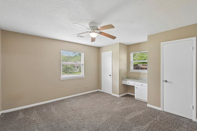 1707 Park Ridge Terrace, Arlington, TX 76012