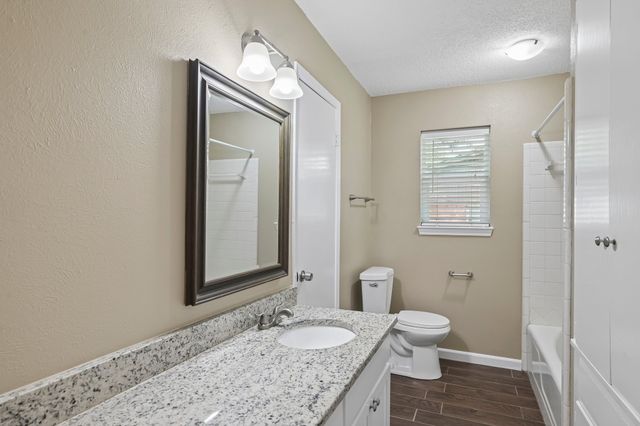 1707 Park Ridge Terrace, Arlington, TX 76012