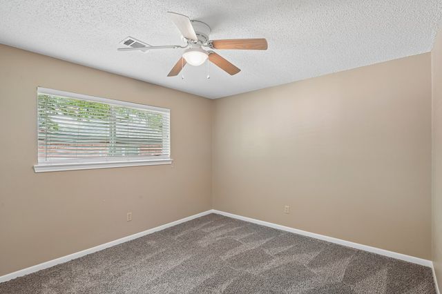 1707 Park Ridge Terrace, Arlington, TX 76012