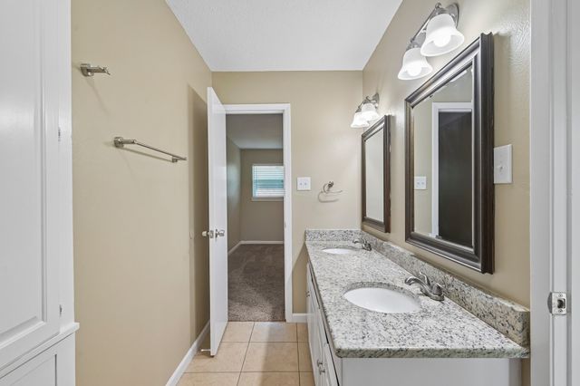 1707 Park Ridge Terrace, Arlington, TX 76012