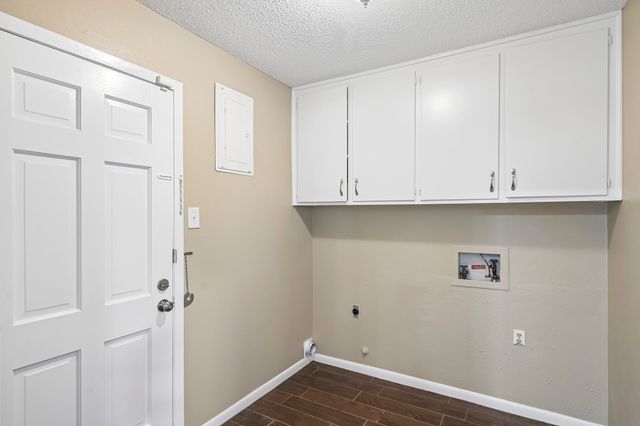 1707 Park Ridge Terrace, Arlington, TX 76012