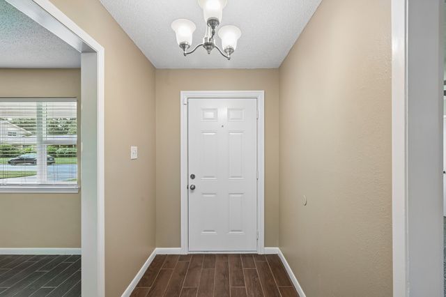 1707 Park Ridge Terrace, Arlington, TX 76012
