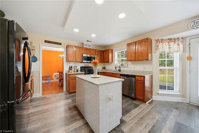 2231 Ballingarry Drive, Statesville, NC 28625