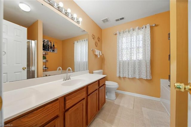 2231 Ballingarry Drive, Statesville, NC 28625