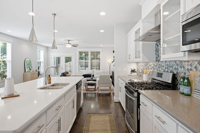 557A Hamilton Ave, Nashville, TN 37203