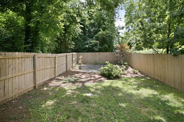 557A Hamilton Ave, Nashville, TN 37203