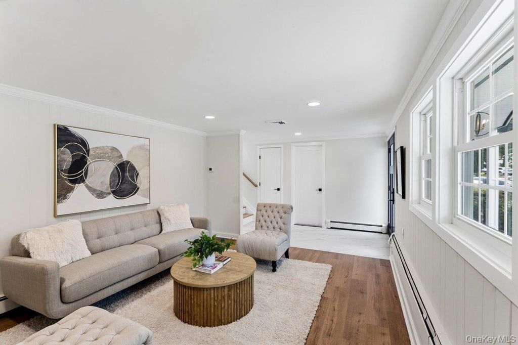 12 E park Drive, Old Bethpage, NY 11804 — photo 2