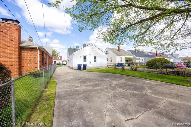 423 Campbell Street, River Rouge, MI 48218