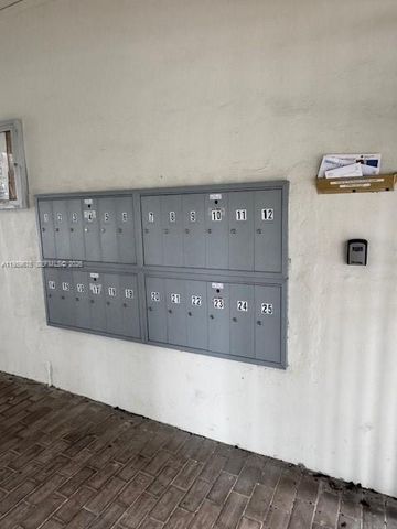 7925 West Dr 15, North Bay Village, FL 33141