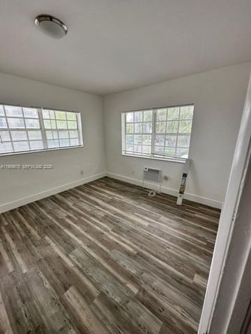 7925 West Dr 15, North Bay Village, FL 33141