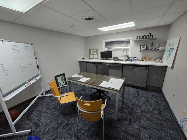 2401 W Jefferson Street 200, Joliet, IL 60435