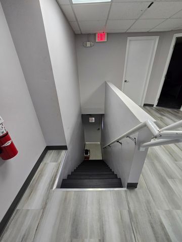 2401 W Jefferson Street 200, Joliet, IL 60435