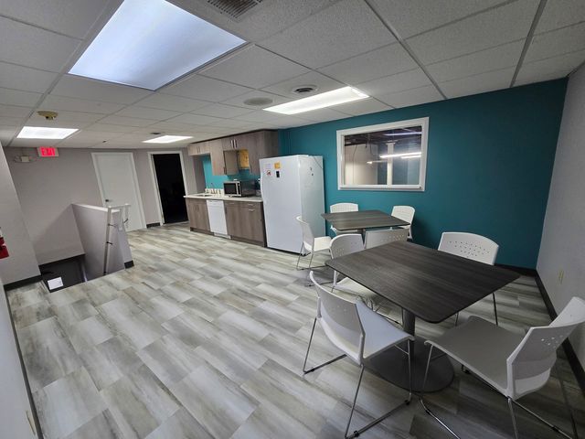 2401 W Jefferson Street 200, Joliet, IL 60435