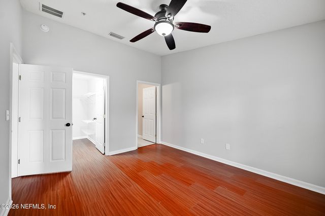 7036 DEER LODGE Circle 106, Jacksonville, FL 32256