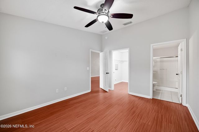 7036 DEER LODGE Circle 106, Jacksonville, FL 32256