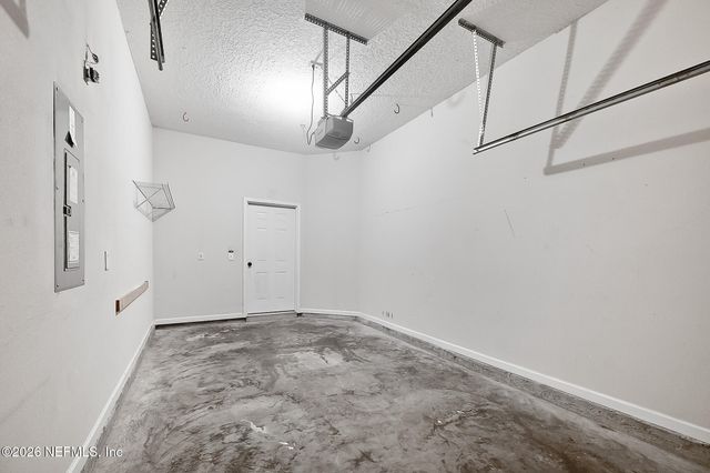 7036 DEER LODGE Circle 106, Jacksonville, FL 32256