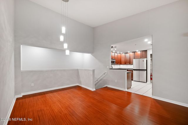 7036 DEER LODGE Circle 106, Jacksonville, FL 32256