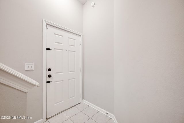 7036 DEER LODGE Circle 106, Jacksonville, FL 32256