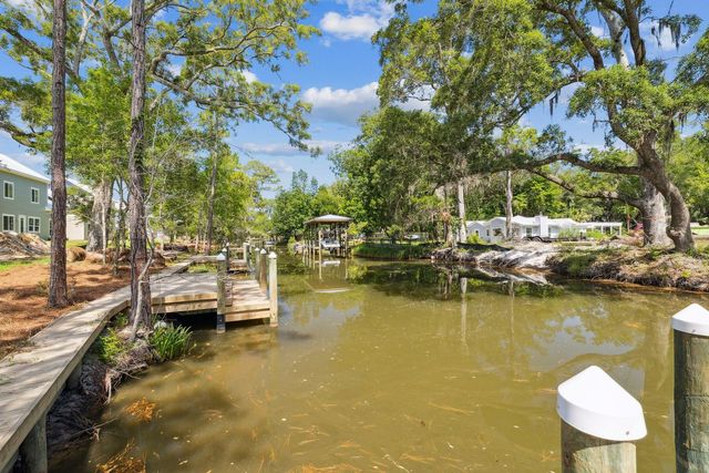 1999 W Hewett Road, Santa Rosa Beach, FL 32459