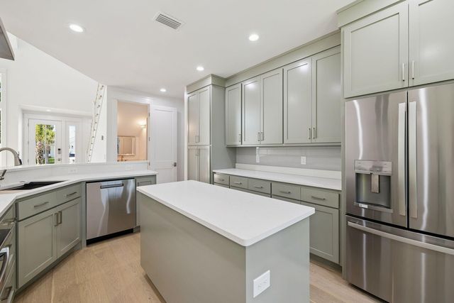 1999 W Hewett Road, Santa Rosa Beach, FL 32459