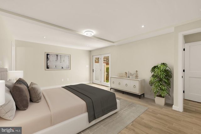 8165 E BEACH DR NW, Washington, DC 20012