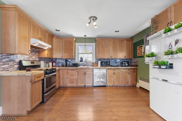 196 Gabriel Ter, Sayreville Boro, NJ 08879