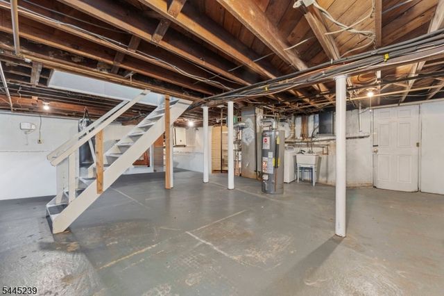 196 Gabriel Ter, Sayreville Boro, NJ 08879