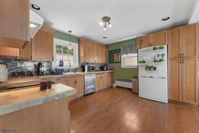 196 Gabriel Ter, Sayreville Boro, NJ 08879
