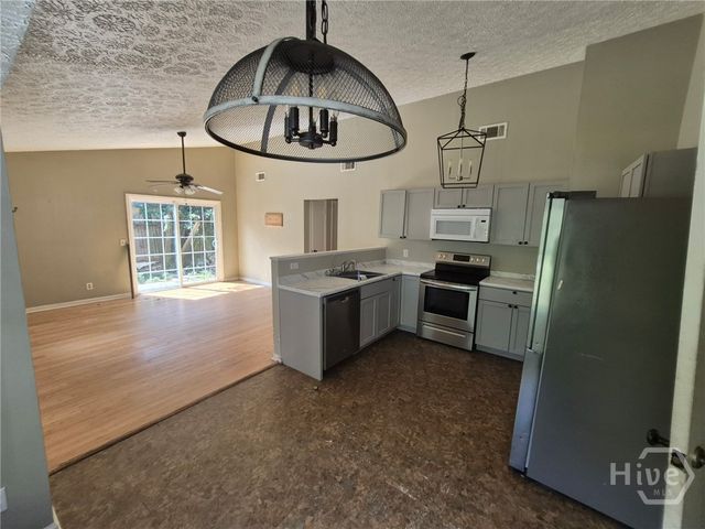 227 Forest Ridge Drive, Savannah, GA 31419