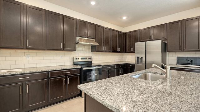 7422 35TH LANE E, Sarasota, FL 34243