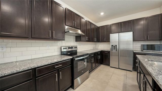 7422 35TH LANE E, Sarasota, FL 34243